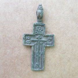 №6 Старинный металлический нательный христианский крестик, размеры 6х3